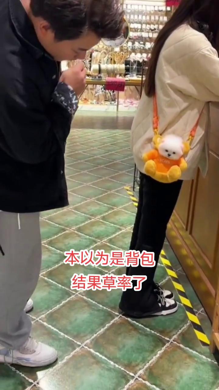 本以为是背包，结果草率了。