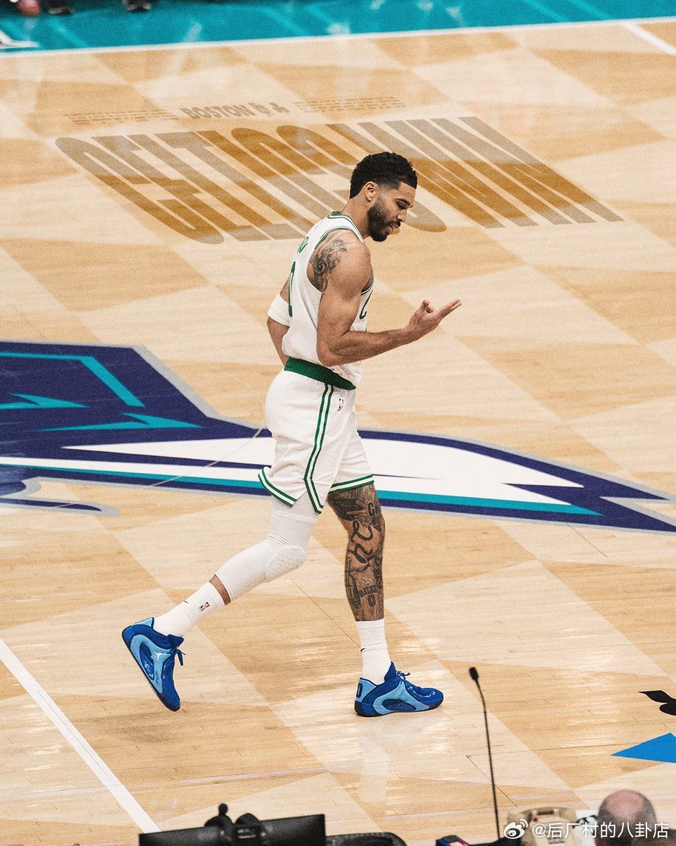 比赛预告】常规赛G77🕛上午8:00🏀vs波士顿凯尔特人波士顿凯尔特人超话 
