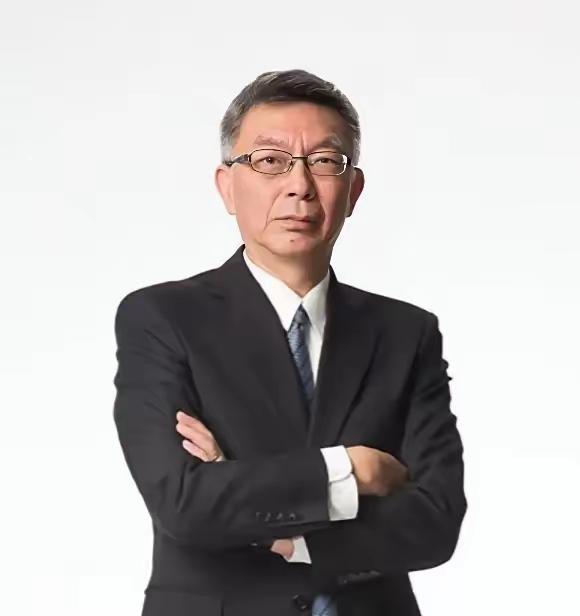 苑举正：每次回山东老家，喝酒是必然的环节。而且我发觉，只要回到山东老家，我的酒量