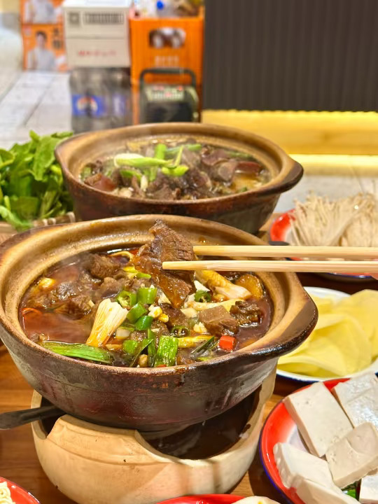 宜昌CBD！！又发现一家便宜好吃的砂锅！！！