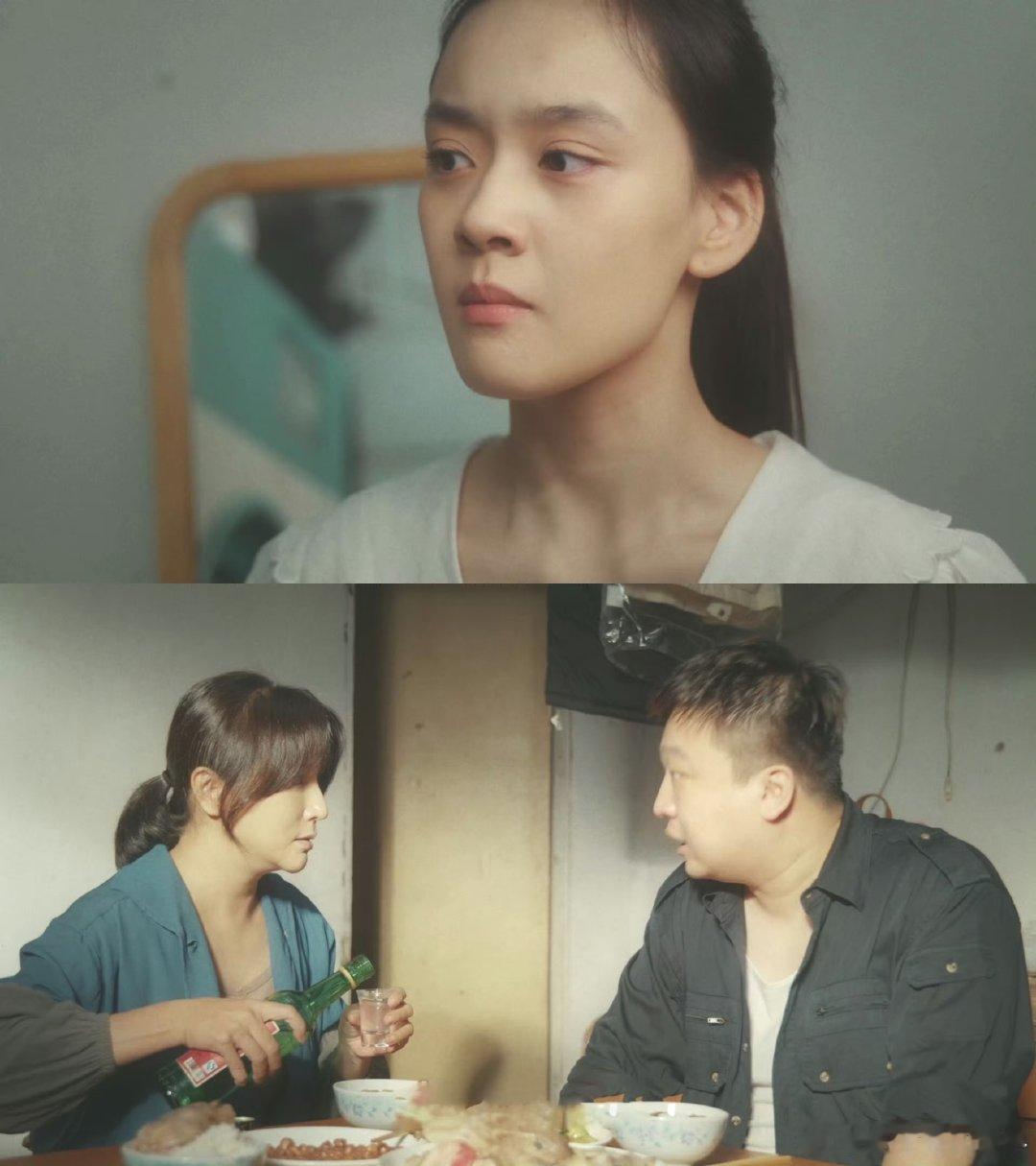 她的盛焰谁看谁窒息她的盛焰饶雨瓷遭遇亲情与闺蜜双重背刺，每一步都走得太虐。 