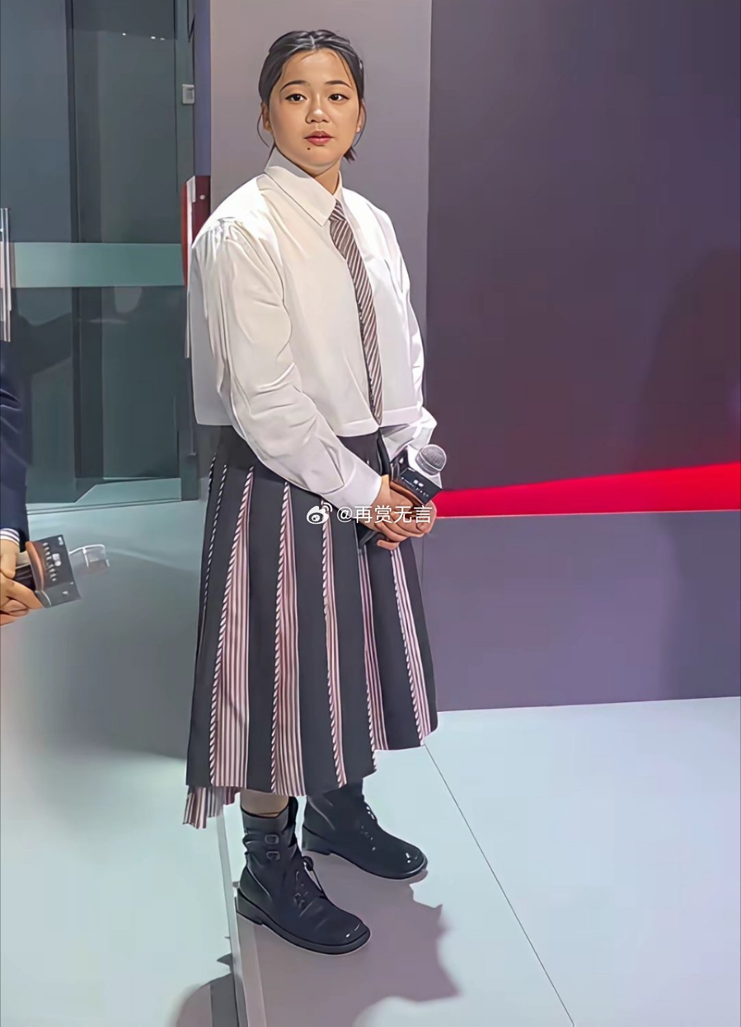 女大十八变，说的就是全红婵吧！19岁的婵宝出落得愈发秀气了，跟巴黎奥运时那个调皮