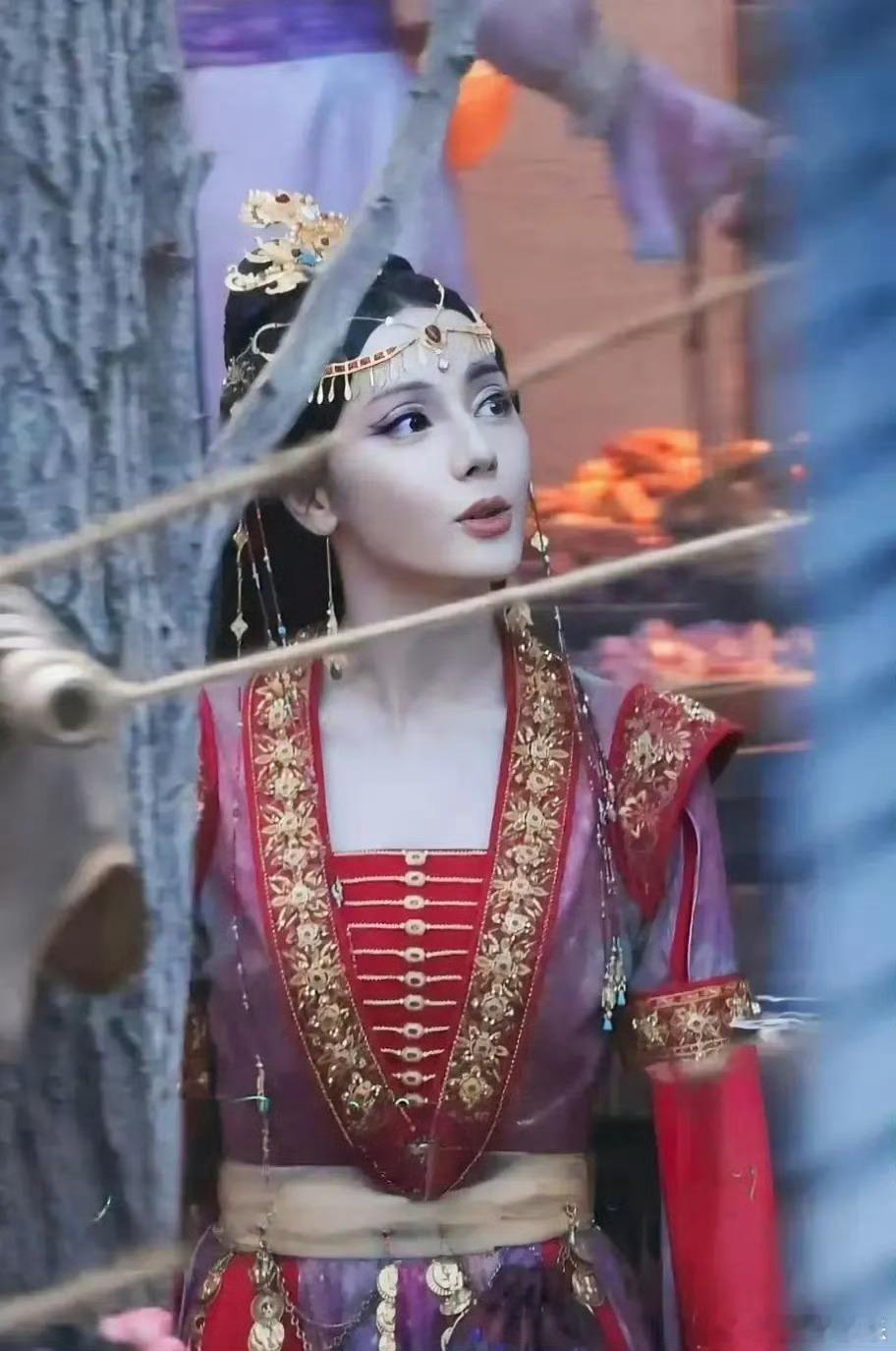 迪丽热巴古装。。真的报看 ​​​