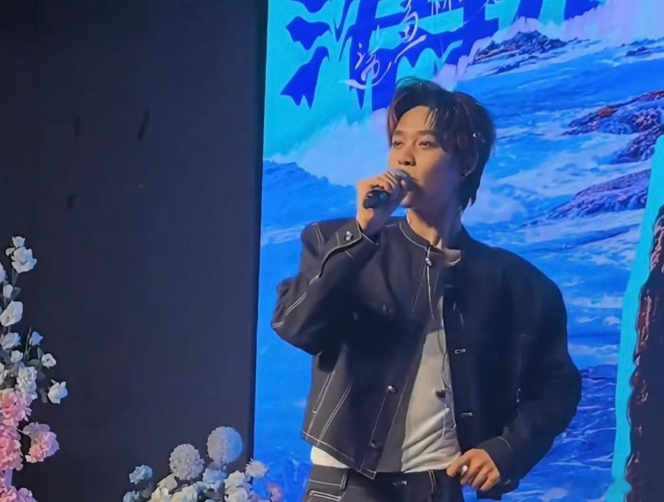 柯淳啊半天没啊出一个字 追《一路繁花2》被柯淳逗乐！声乐考接唱忘词，只剩“啊啊啊