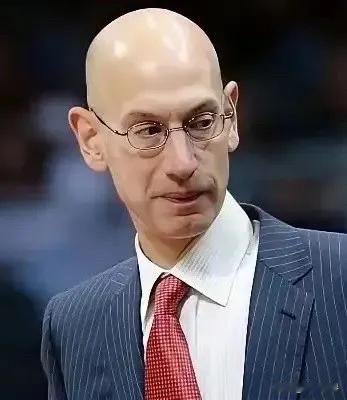 NBA总裁亚当肖华这下尴尬了！

不是因为骑士在东部决赛大比分0：4遭尼克斯横扫
