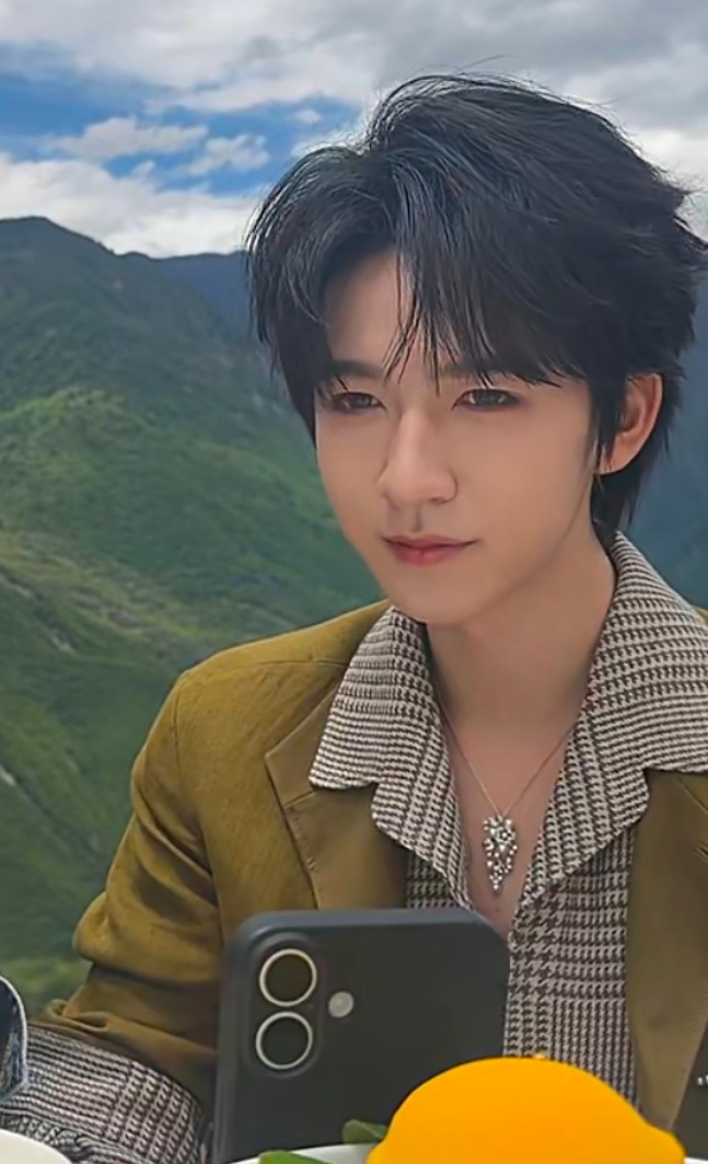 项链戒指胸针手表 我哥哥好贵啊🥰 
