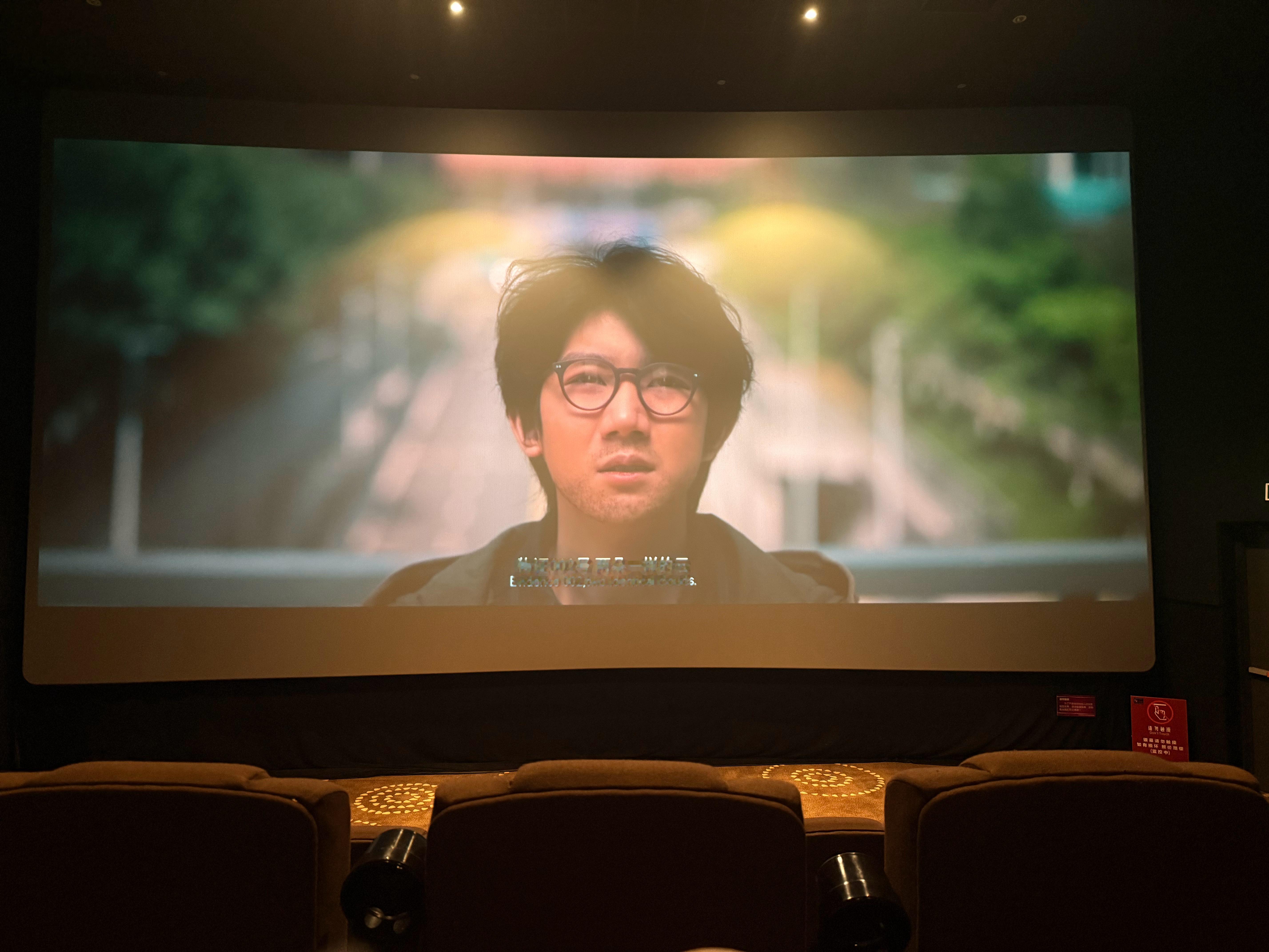 王源我看见两朵一样的云王源吻戏 本人已严肃品鉴完这个两朵云 真的非常非常好看这是