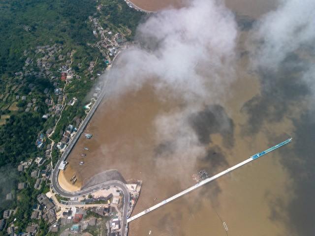 中央气象台发布台风红色预警，台风白海豚将登陆浙闽沿海！

8月9日10时，中央气