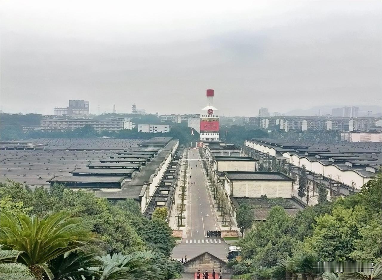 白酒行业下半年受市场环境影响较大，不少企业都有所承压，但也能从中看到一些表现不错