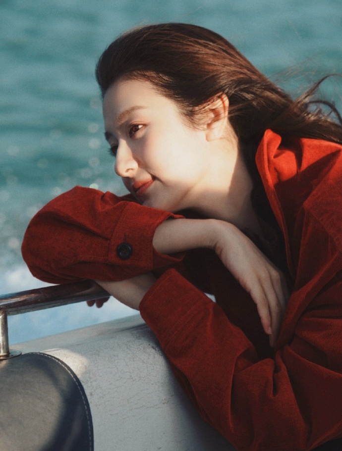 李兰迪 无法抵抗一些明媚治愈的兰迪，2026年希望迪迪越来越好🍀🍀🍀🍀。