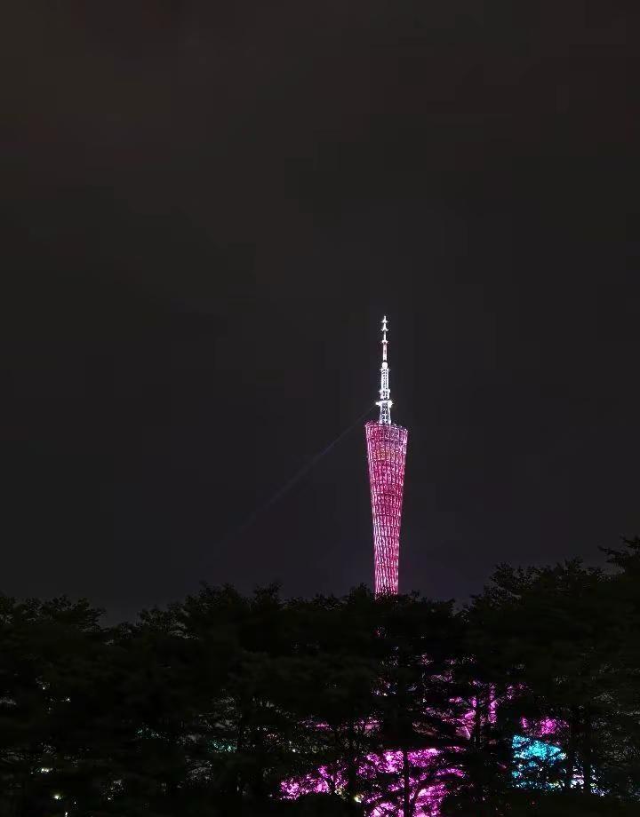 广州塔为什么会发射激光塔 广州