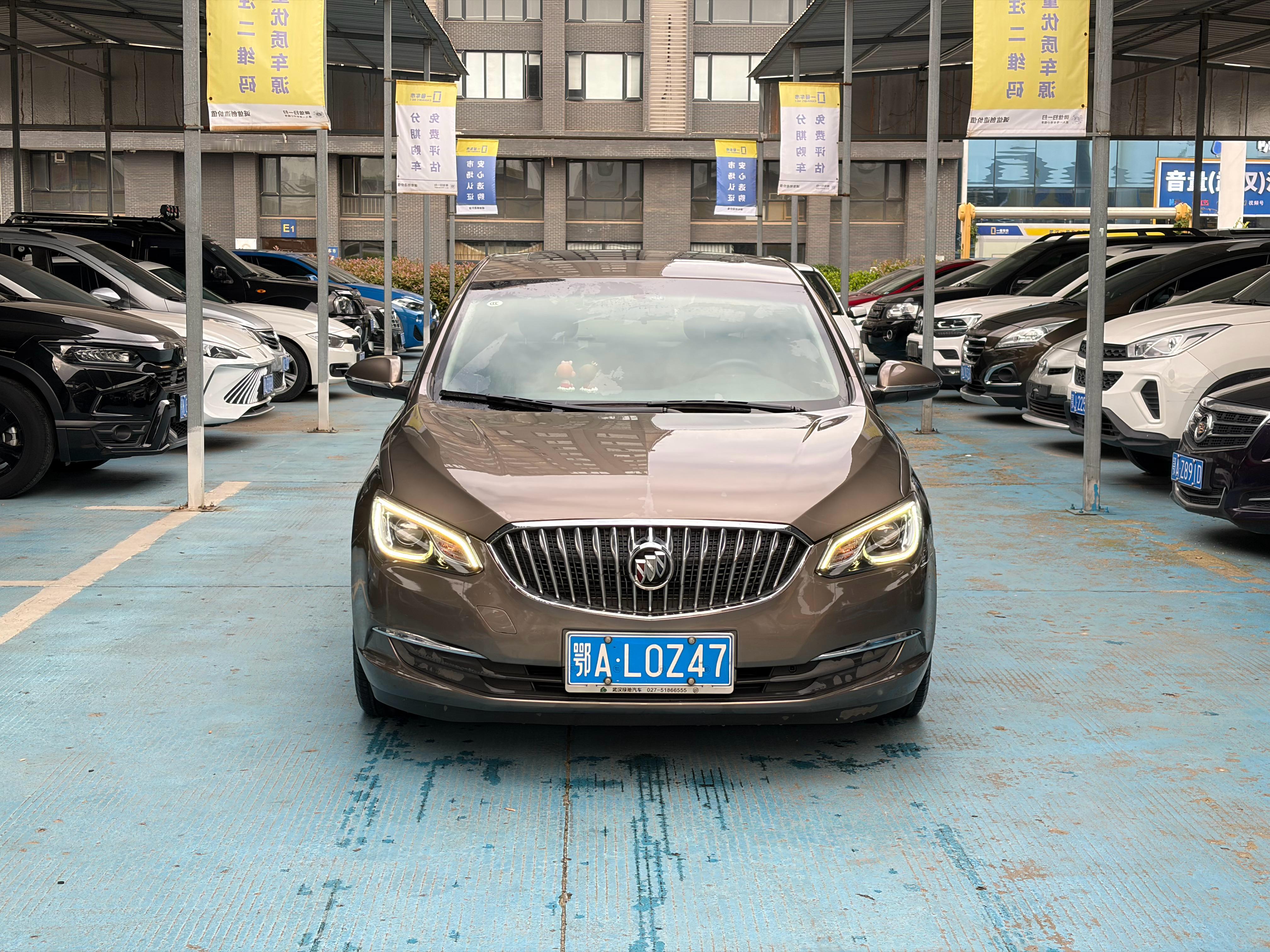 16年别克英朗1.5L自动档，个人一手，实表5万多公里。1.5L四缸机配6AT变