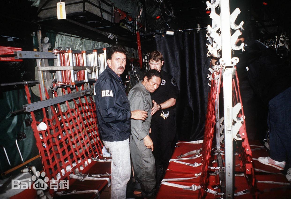 美国36年前的今天也抓过拉美总统需要强调的是诺列加的总统身份主要体现在自封和临时