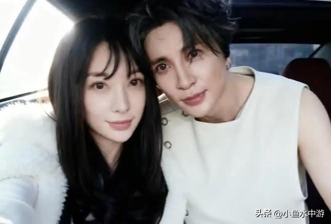 中国歌手薛之谦与前女友李雨桐的恩怨情仇闹得沸沸扬扬之际，其妻子高磊鑫被爆怀上二胎