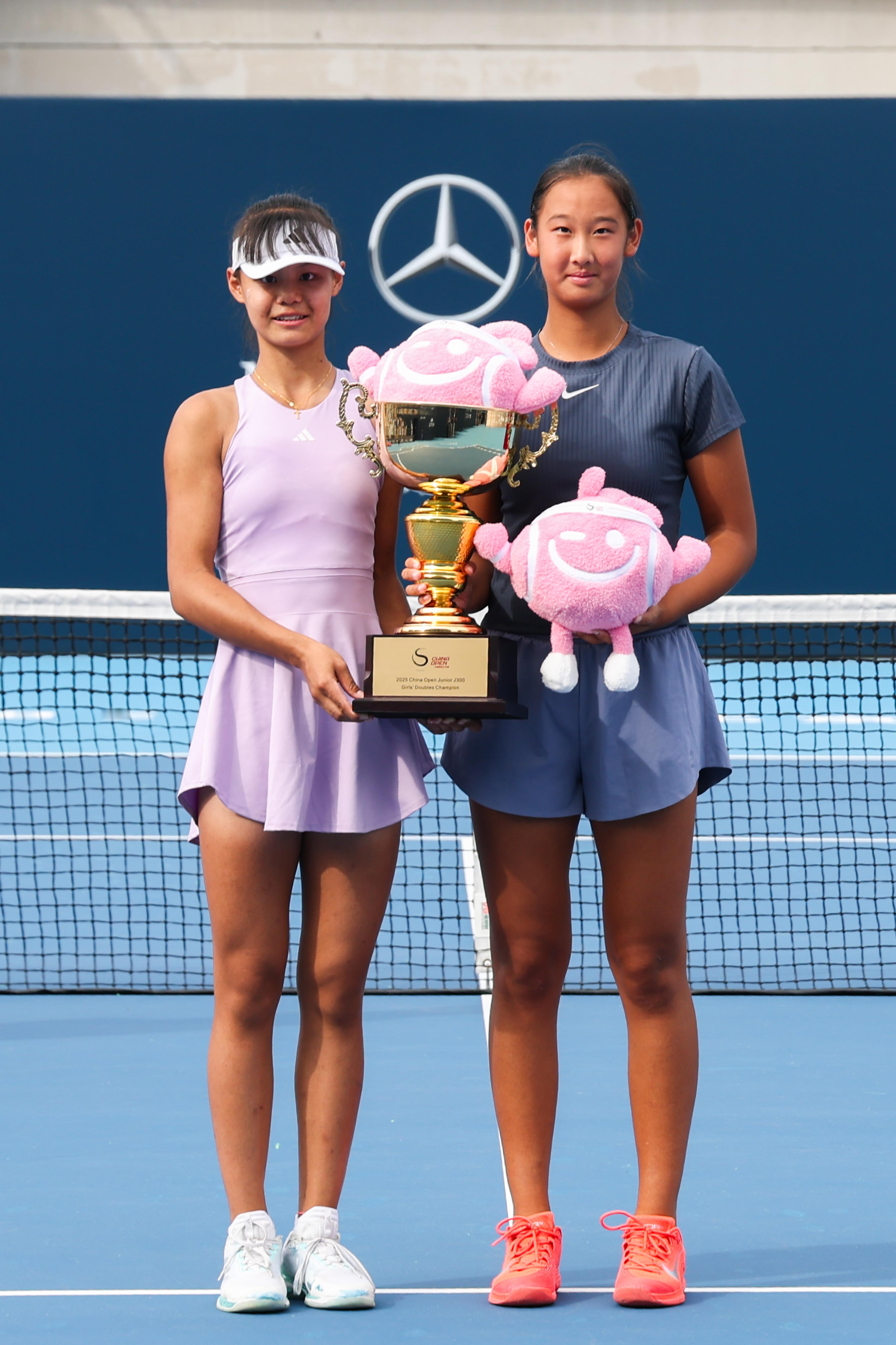 恭喜孙心然夺得职业生涯成人赛首冠！👏在埃及W15决赛中孙心然6:1/6:0击败