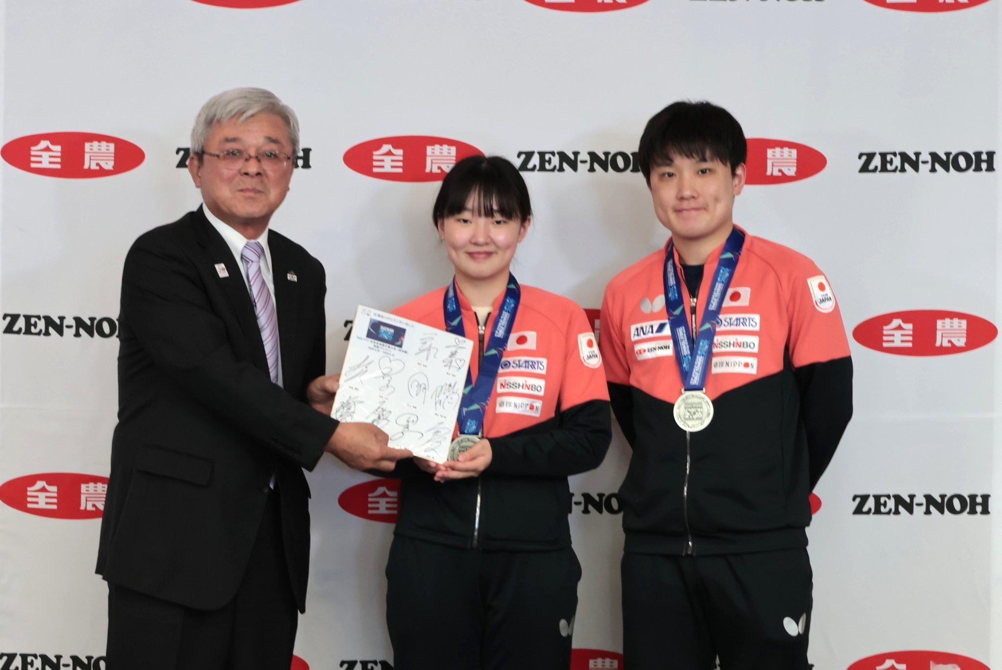 张本智和2026年伦敦世乒赛 20260514日本乒乓球国家队10名选手访问全农