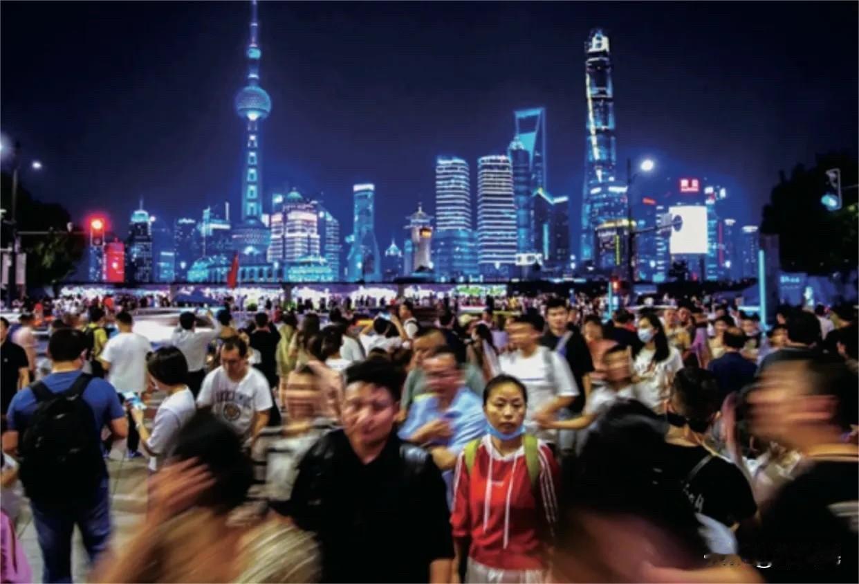 大家发现了吗？国庆假期前，一个理财AI站央视屏幕C位，这是非常好的信号！

昨晚