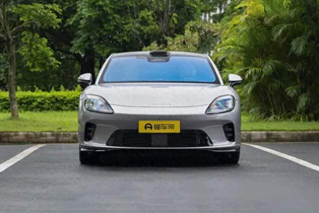 启境GT7实车试驾：20‑30万猎装轿跑的家用出行体验