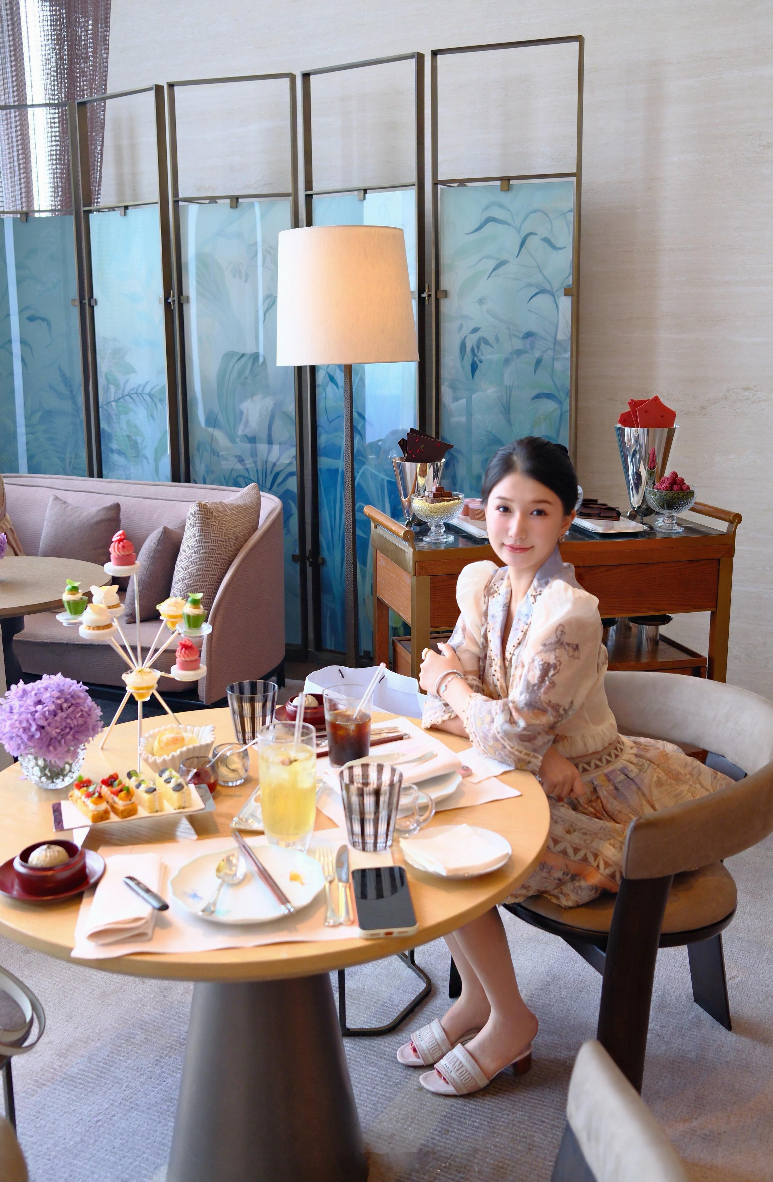 又来hightea了💗🤣 ​​​