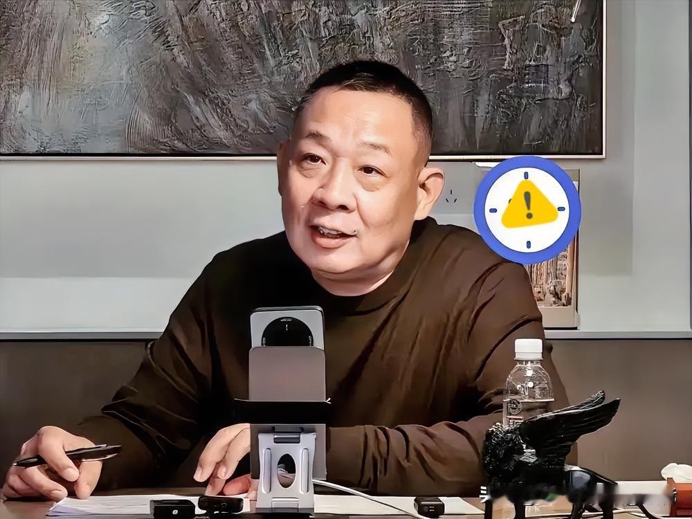 宗馥莉的离职！
印证了于东来的远见！

于东来坚持自己管理胖东来，这是他对自身能