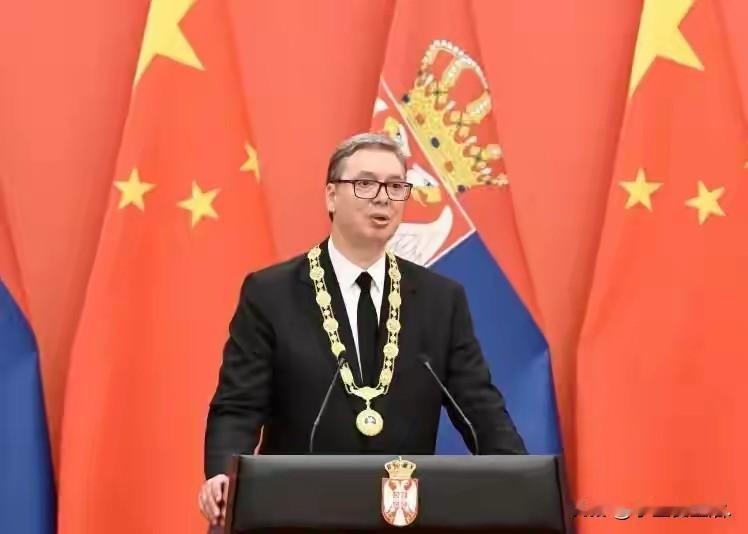 武契奇在北京含泪领奖 从贝尔格莱德到北京一路太难了
 
真的看哭了！那个在国际政