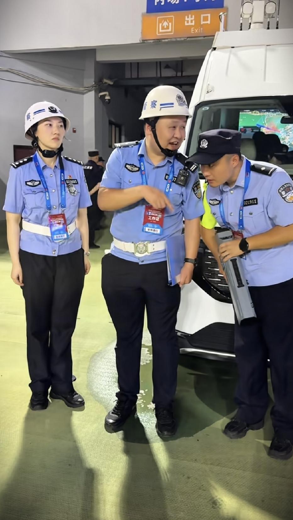 既然督察的权力都这么大，那么又是谁来监管督察的呢？
