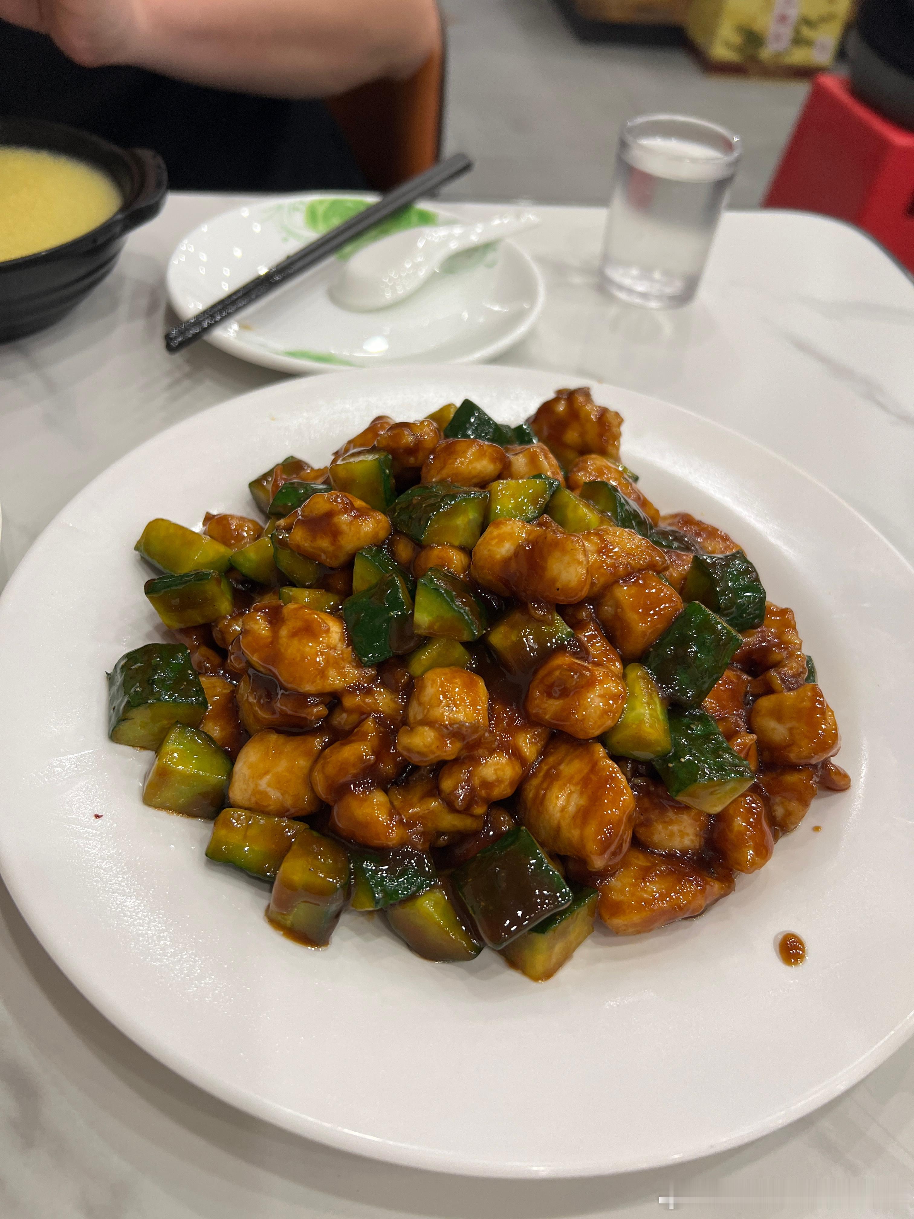 当你作为旁观者，习惯性站在强势一方的立场上思考问题的时候，你自己最好也是个强者。
