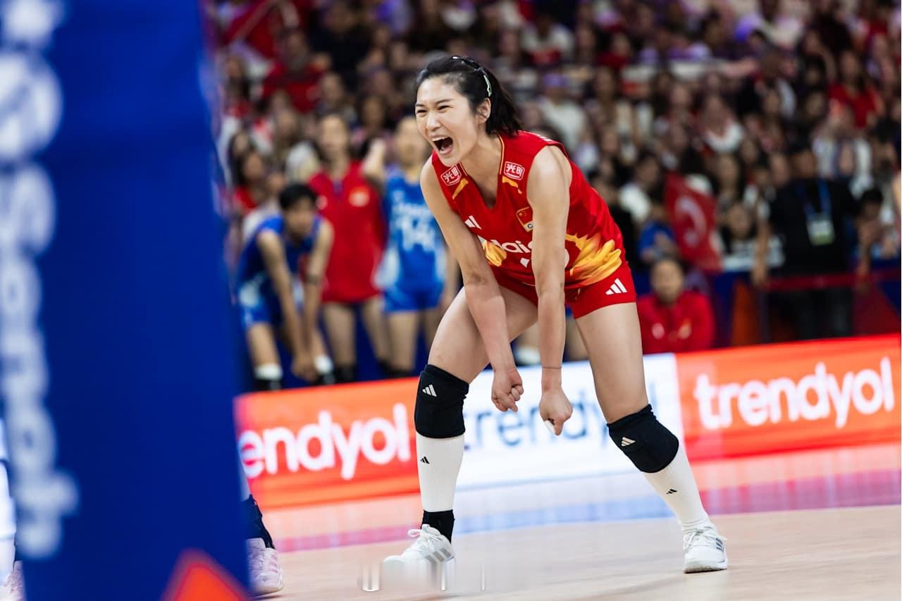 2026世界女排联赛中国女排vs土耳其女排国家排球联赛 第二局中国队挽救4个局点