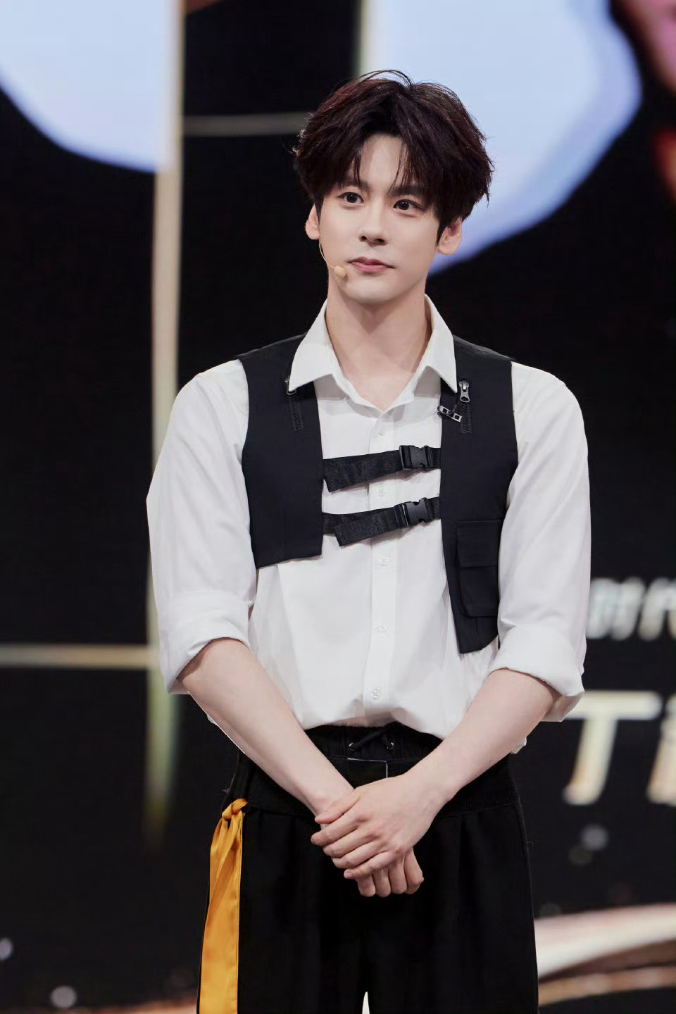 魏哲鸣你不说我以为放的原声魏哲鸣模仿孙悟空也太像了吧，不说我还以为放的原声呢！ 