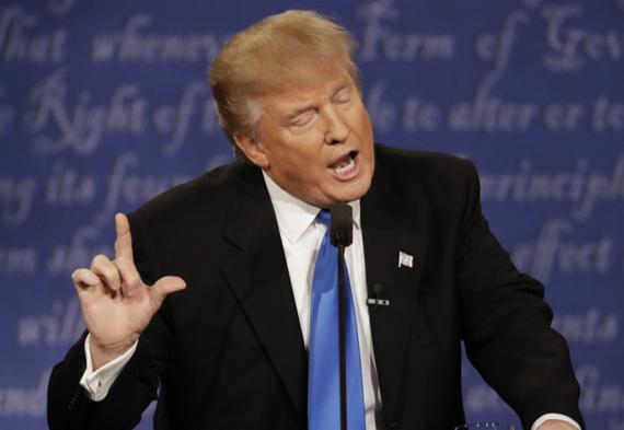 特朗普说瞎话，真是一点都不脸红！特朗普在接受 NewsMax 采访时说，拜登免费