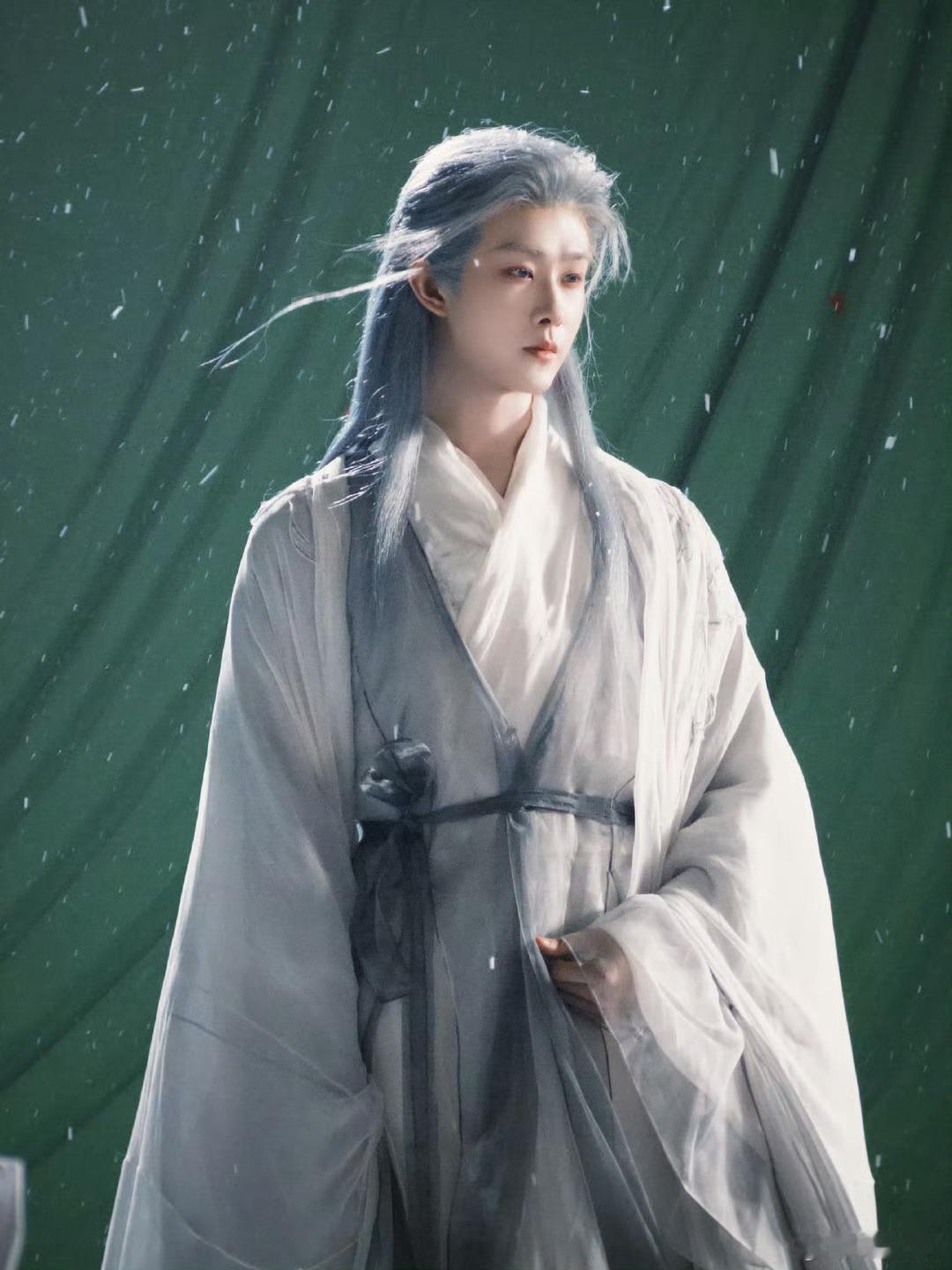 田嘉瑞发文告别月鳞绮纪田嘉瑞千字长文告别寄灵田嘉瑞感谢《月鳞绮纪》，为大家筑起这