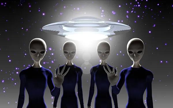 但凡有“外星人攻击地球人”——有这种描述的科幻作品——就不是好作品了。
就算文字