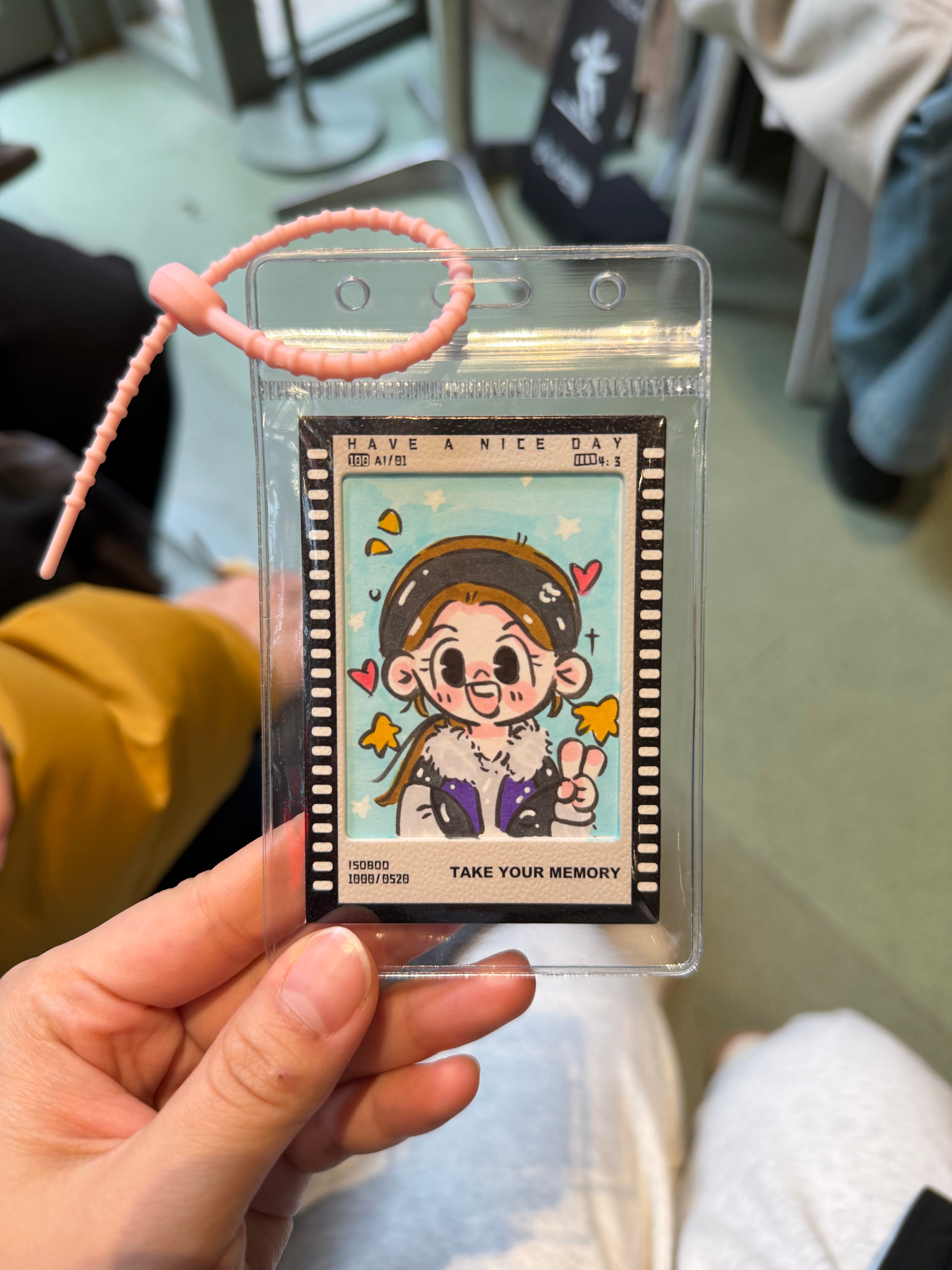 看我买的小可爱们～还有粉丝姐妹给我画的小卡通画开心 