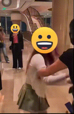 王橹杰 私生没看懂发生了什么，路人听说时代峰峻的私生一直很猖狂，现在已经到这个地