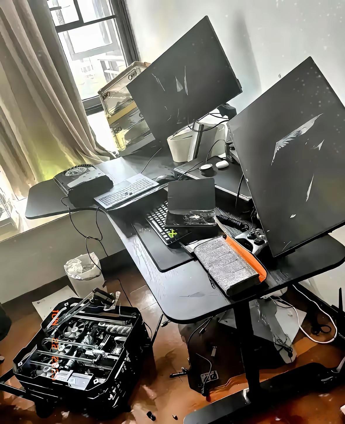 散户想赢庄家有多难？看这图大概能猜到。 ​​​