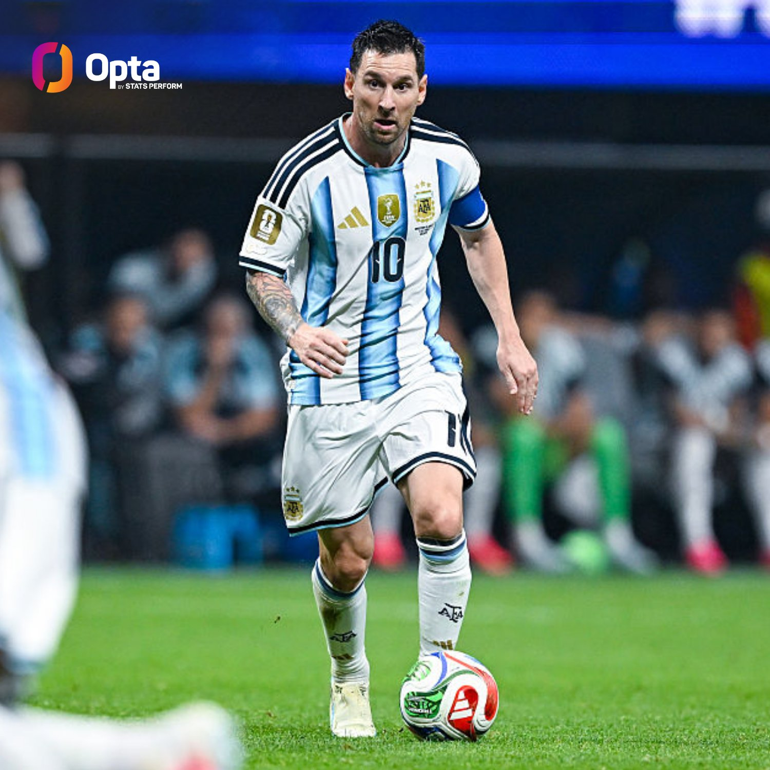 ✅ Opta：10 - 🇦🇷 2026年的利昂内尔·梅西是自1966年以来，