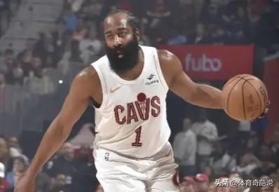 哈登打着打着又回到了老路子。米切尔不在状态，哈登拿下27分，与莫布里并列拿到队内