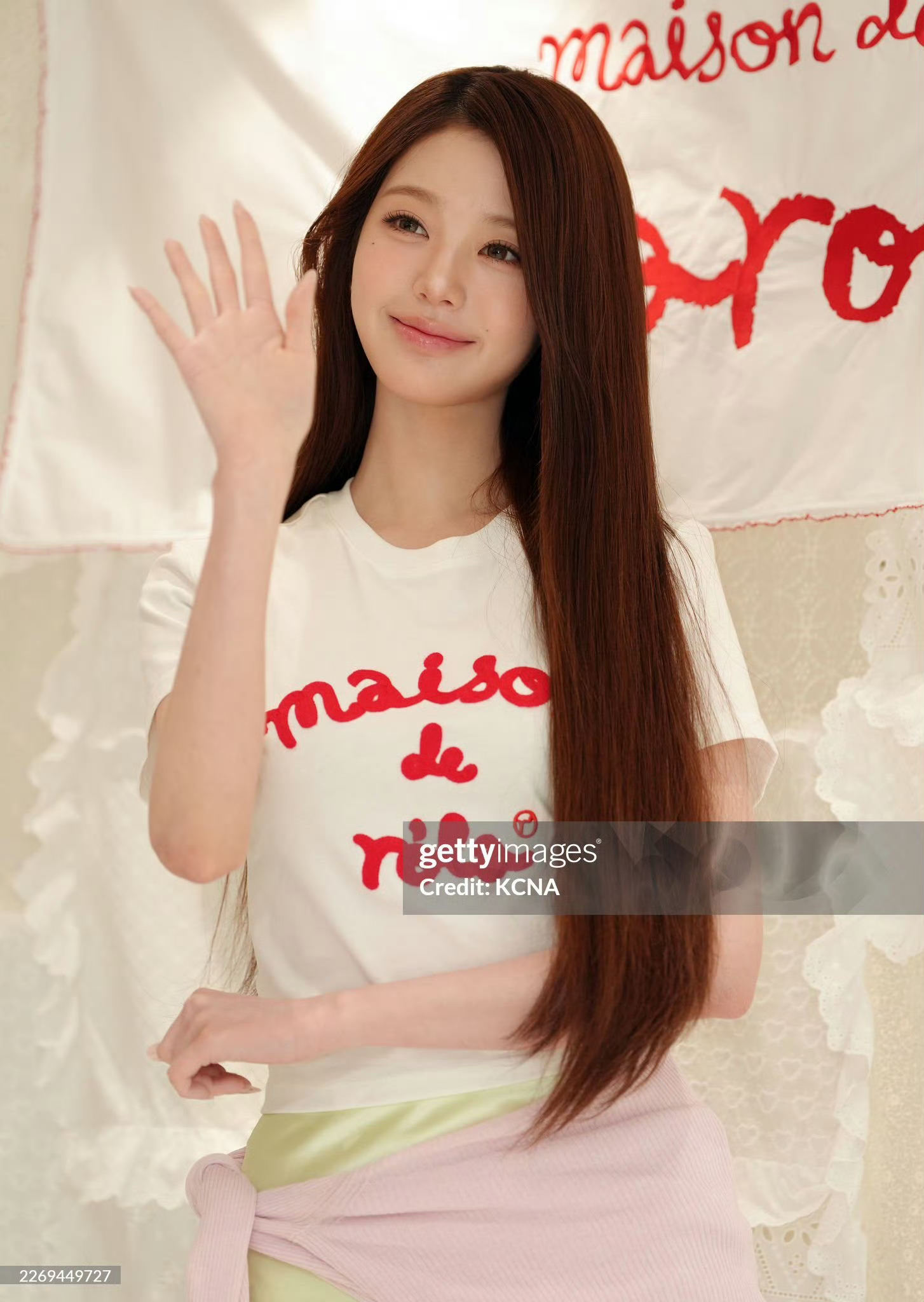 嗑颜bot 张元英这套g社生图比翻拍还好看 