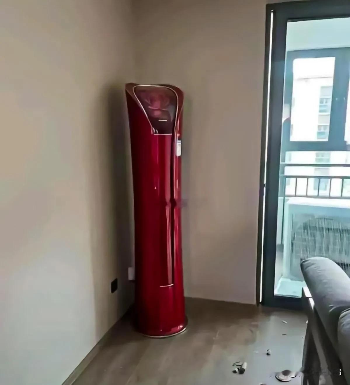 这审美……，感觉有点像那啥[呲牙]