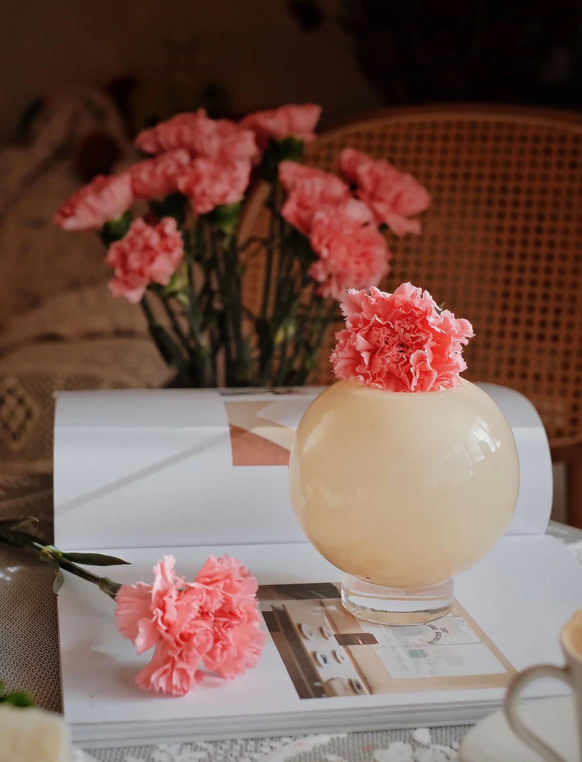 就吸引什么样的人
与其讨好别人 不如深耕自己
你的热爱里，藏着同频的缘分