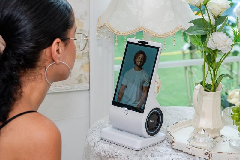 情感AI，到底是不是人类走的一段弯路，这还真不好说。
从好的方面看，它潜力巨大。