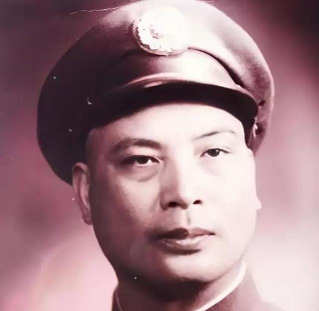 1959年首次战犯特赦，范汉杰本在名单内，为何遭蔡廷锴坚决反对
1959年的北京
