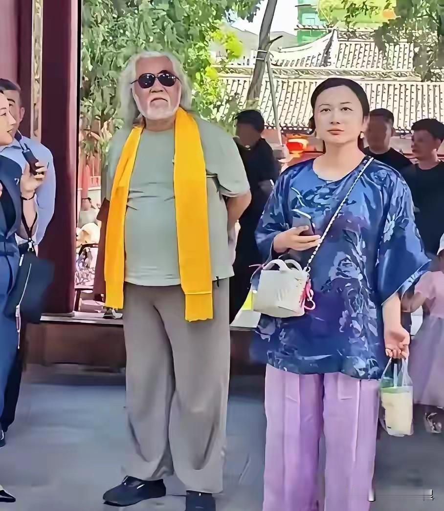 杜星霖，43岁，田朴珺44岁，两人的状态天差地别！

杜星霖明明比田朴珺还要小1