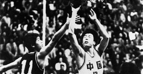 26岁，身高1.90米，体重达88公斤，再加上不时被队里人叫“胖子”——1991