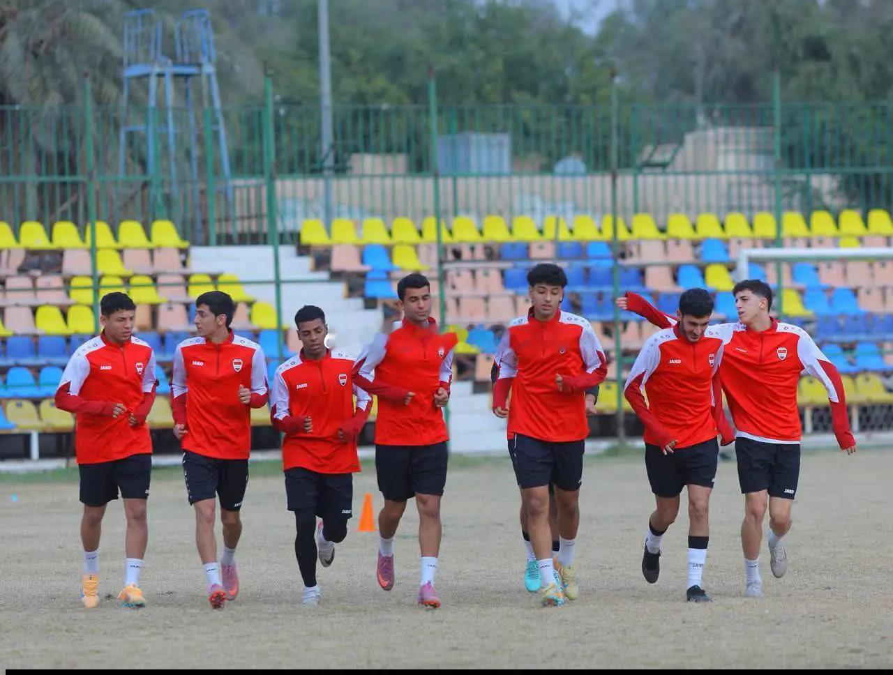 中国U23男足明天迎来U23亚洲杯首战，对手伊拉克U23的部分球员因俱乐部不肯放