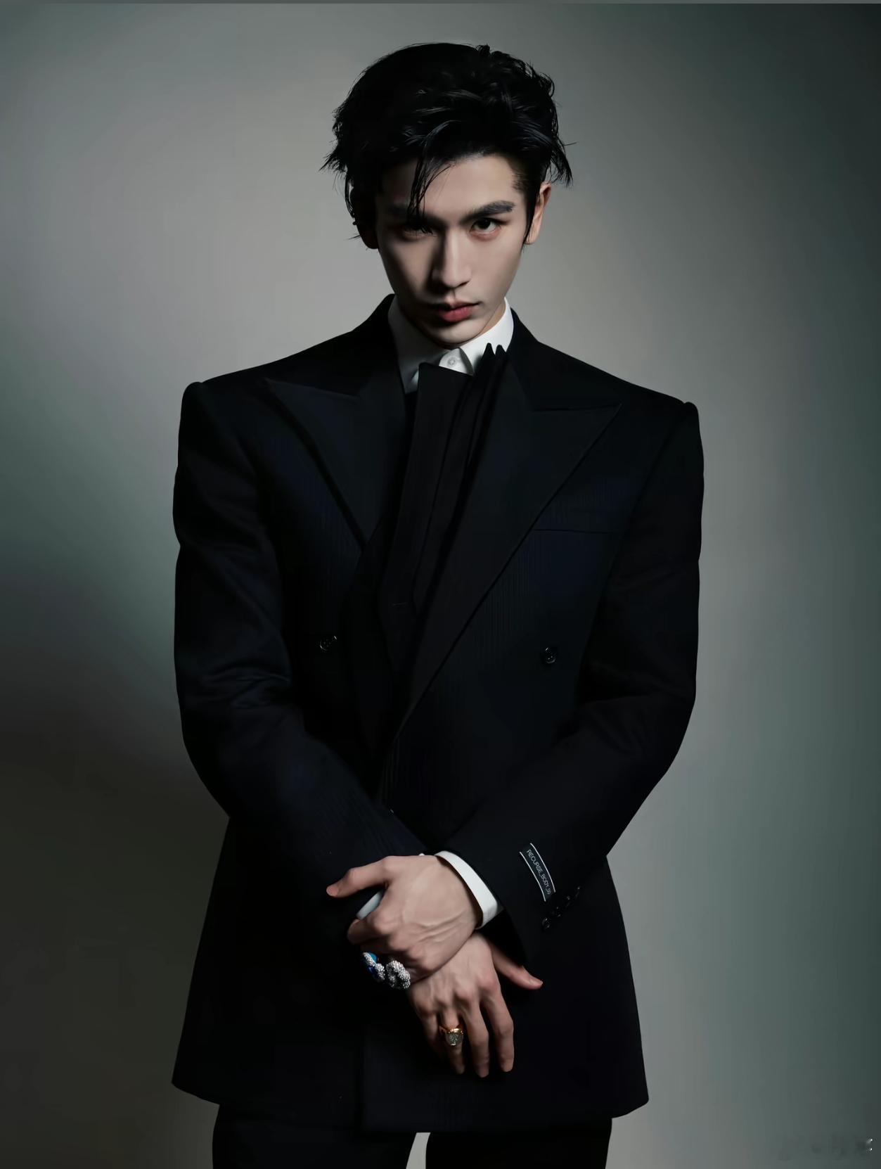 张凌赫王楚然剧还没播先喂上饭了湖南卫视跨年演唱会湖南卫视跨年第四波阵容  张凌赫