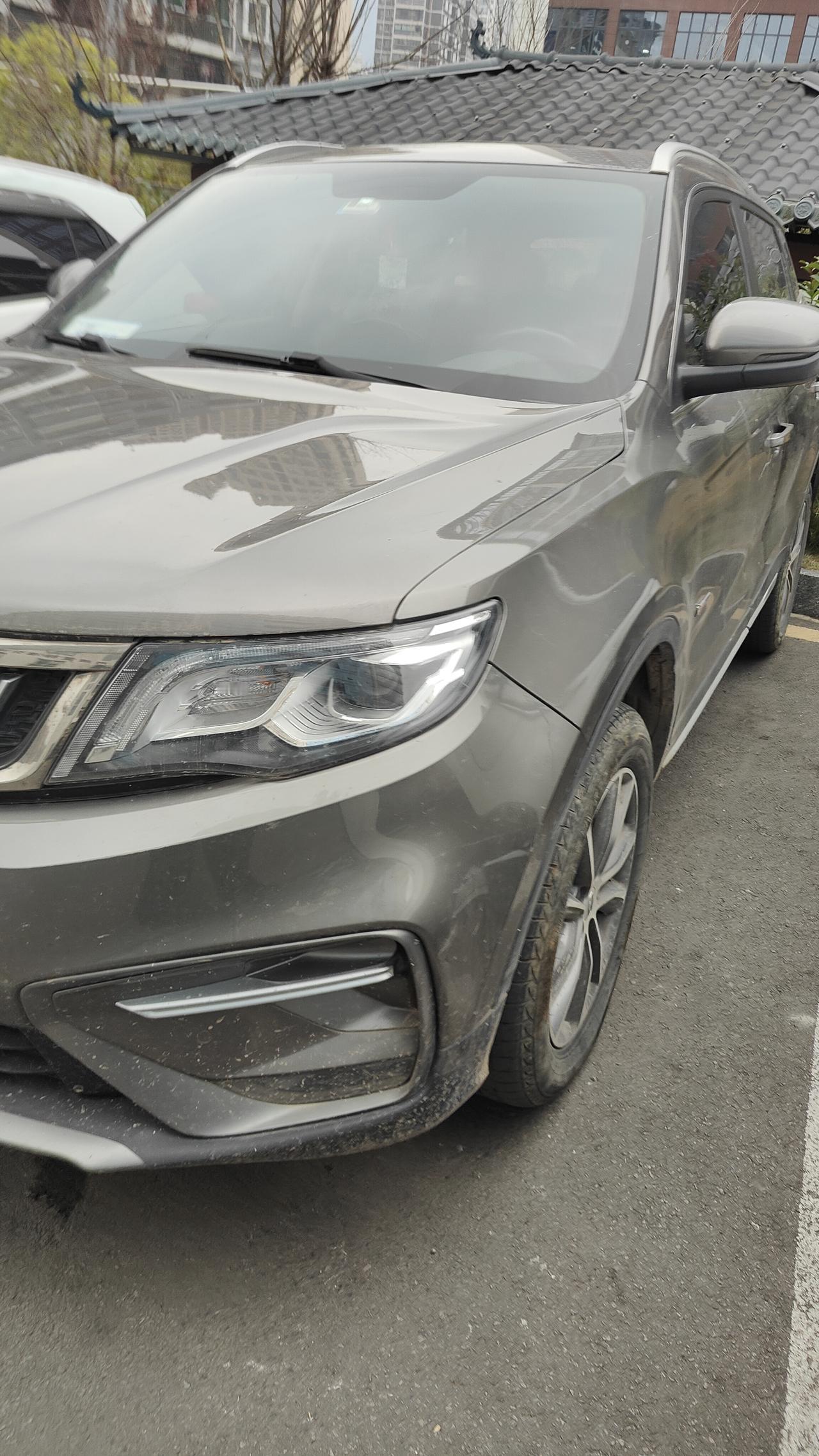 看看这是那款车