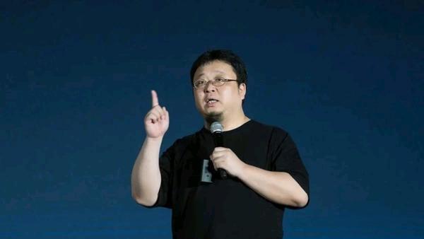 千兆宽带缩水90%！罗永浩怒怼上海电信：再不解决就要网上发疯了

12月18日，