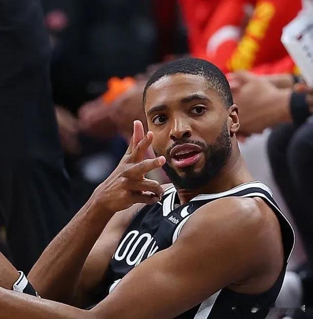 米卡尔·布里奇斯自进入 NBA 以来（出场次数）：

2019 - 82/82
