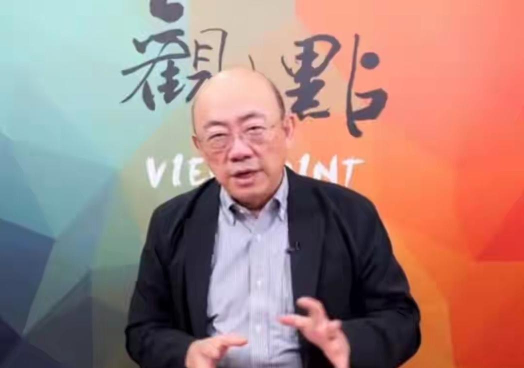 新北市长侯友宜在议会备询时，被问及“郑丽文自称中国人，你是什么人？”。侯友宜迟疑